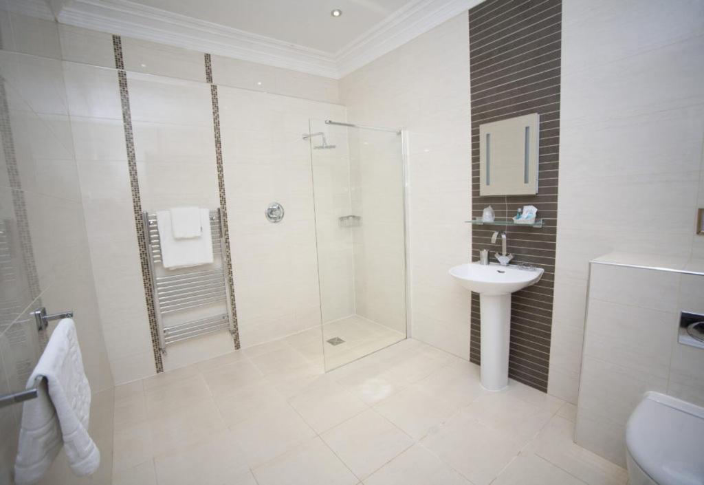 הליפקס The White Swan Hotel מראה חיצוני תמונה